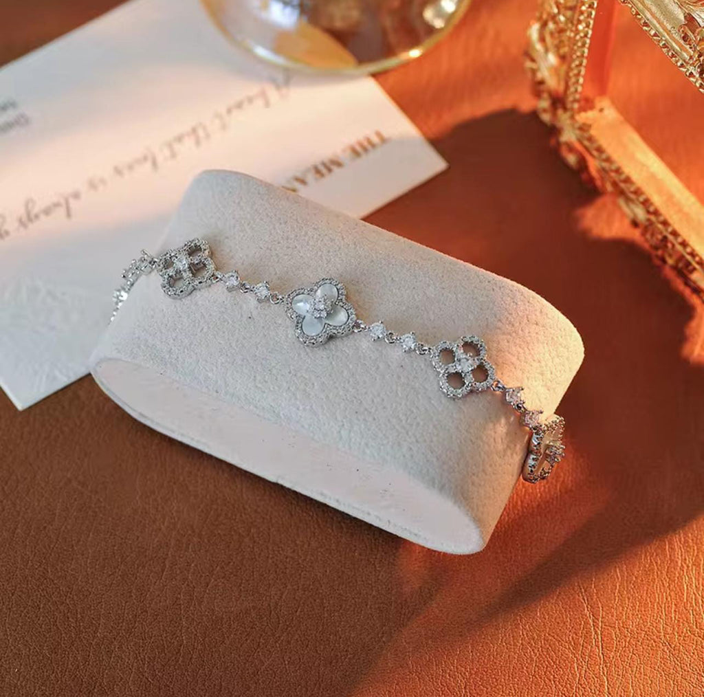 Winter Bloom Clover Bracelet for Women
